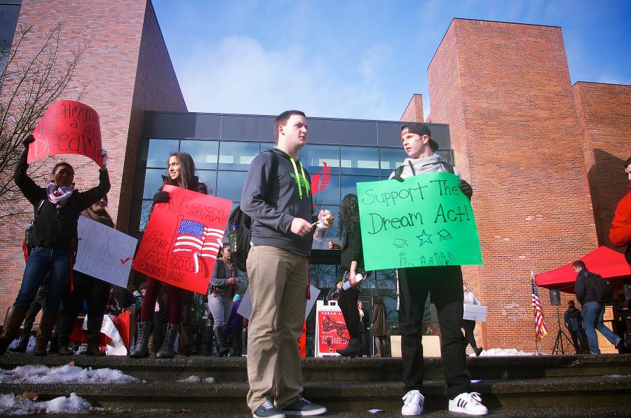 Students and administration rally in front of the PUB for the Dream Act in Washington State