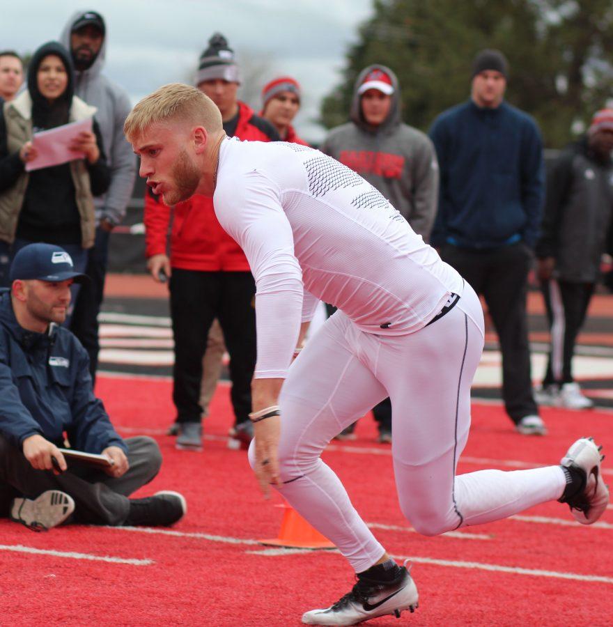 Wide receiver Cooper Kupp performing the 3-cone drill.