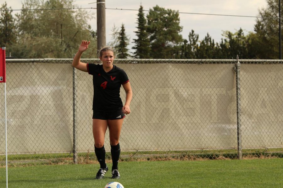Senior midfielder Allison Raniere awaits a corner kick in a match against Portland State on Sept. 23. Raniere was an All-Big Sky honorable mention.