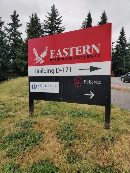 A sign pointing toward Eastern Washington University’s base on the Bellevue College campus.

Photo: Kathryn Erickson - EWU Bellevue Campus Program Coordinator